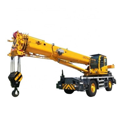 Sinoway Boom Trucks Crane 25 Ton Rough Terrain Crane For Oilfields And Ports